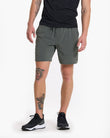 Pantalón corto Elevate Kore | Pino polvoriento